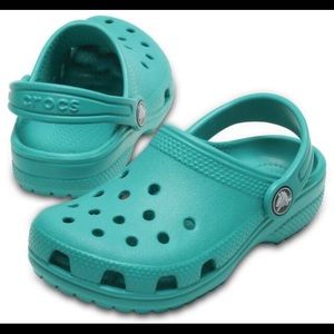 Crocs (almost new!)